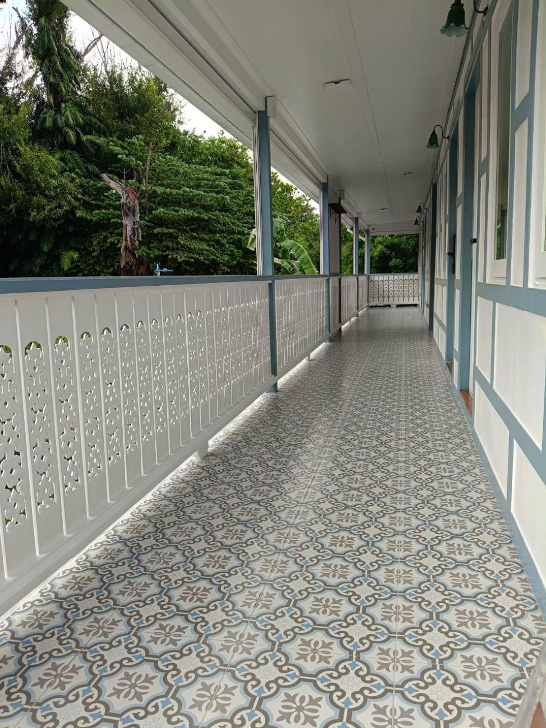 Baan Debtida Hotel Bangkok Bagian luar foto