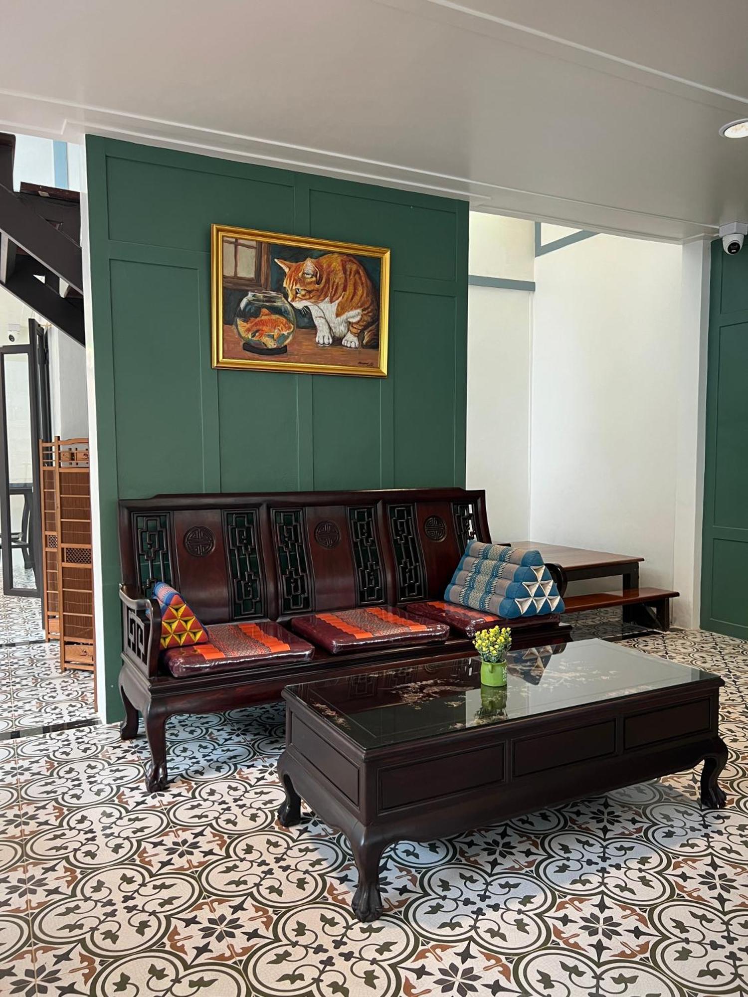 Baan Debtida Hotel Bangkok Bagian luar foto