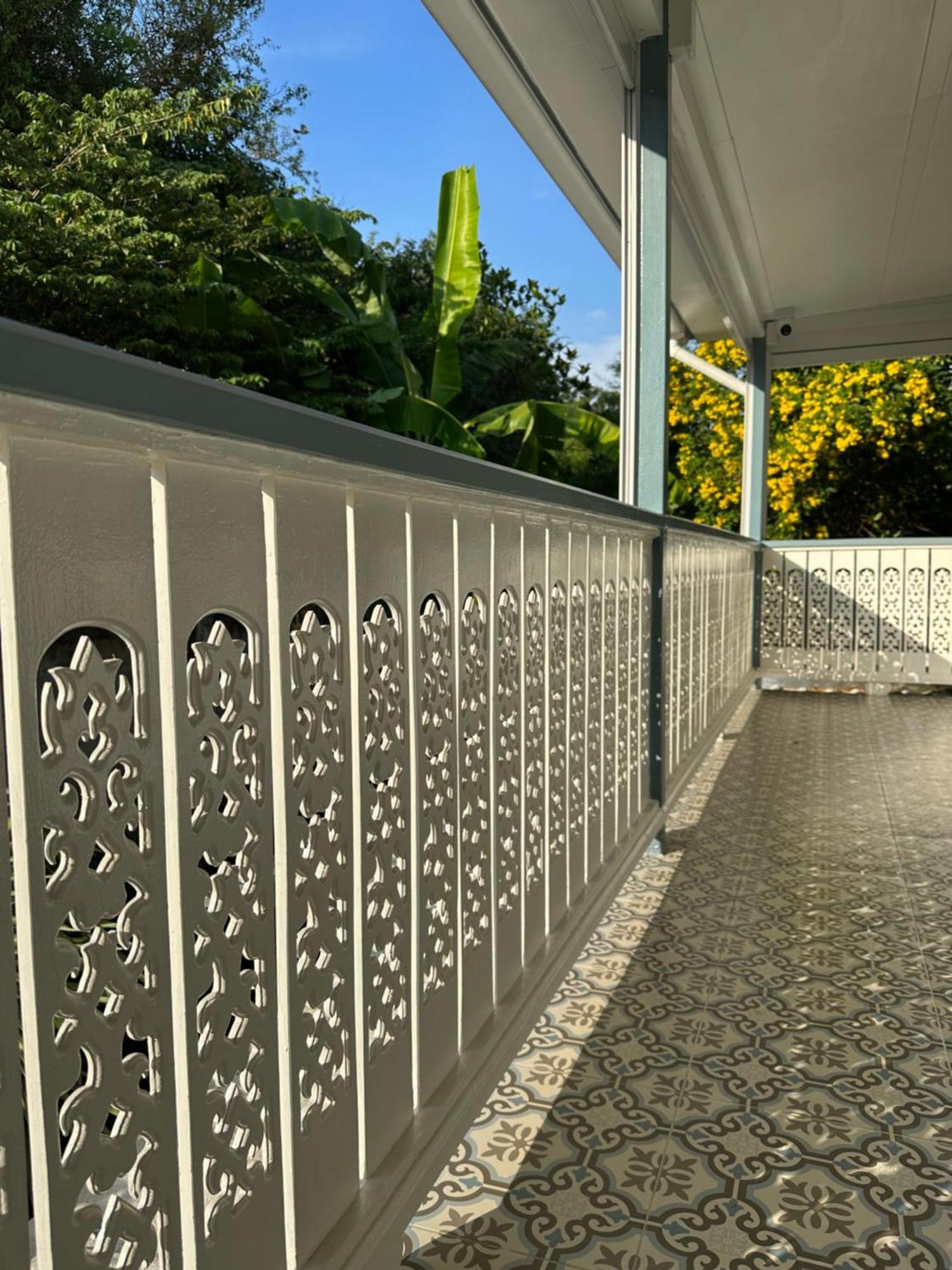 Baan Debtida Hotel Bangkok Bagian luar foto