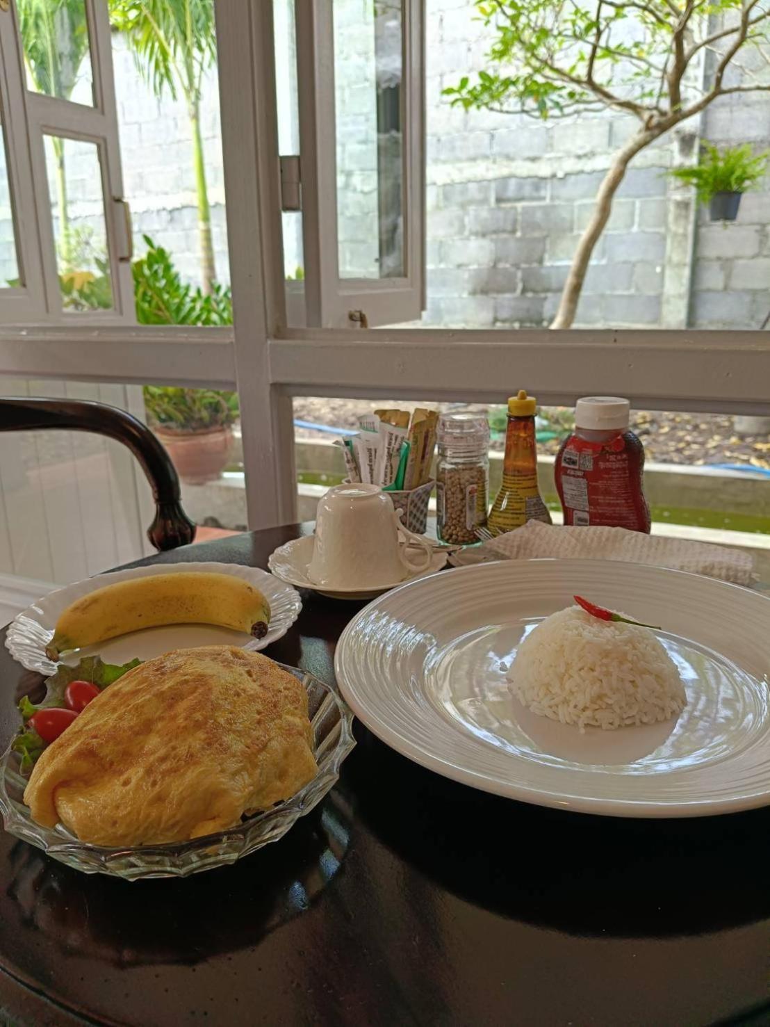 Baan Debtida Hotel Bangkok Bagian luar foto